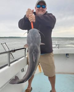 blue catfish fishing charter potomac river fishing guide